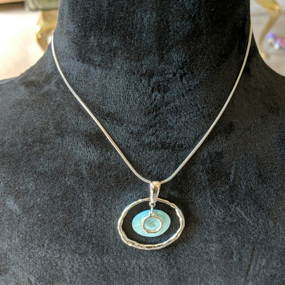 NWT LIA SOPHIA SILVER NECKLACE